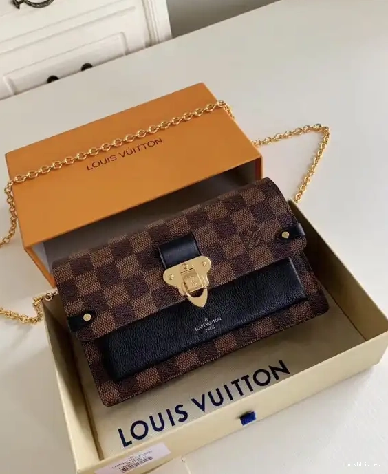 WIS LOUIS CHAIN VAVIN VUITTON WALLET 0507